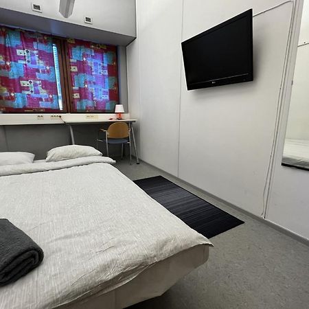 Smart Group 218 Hostel Helsinki Exterior photo